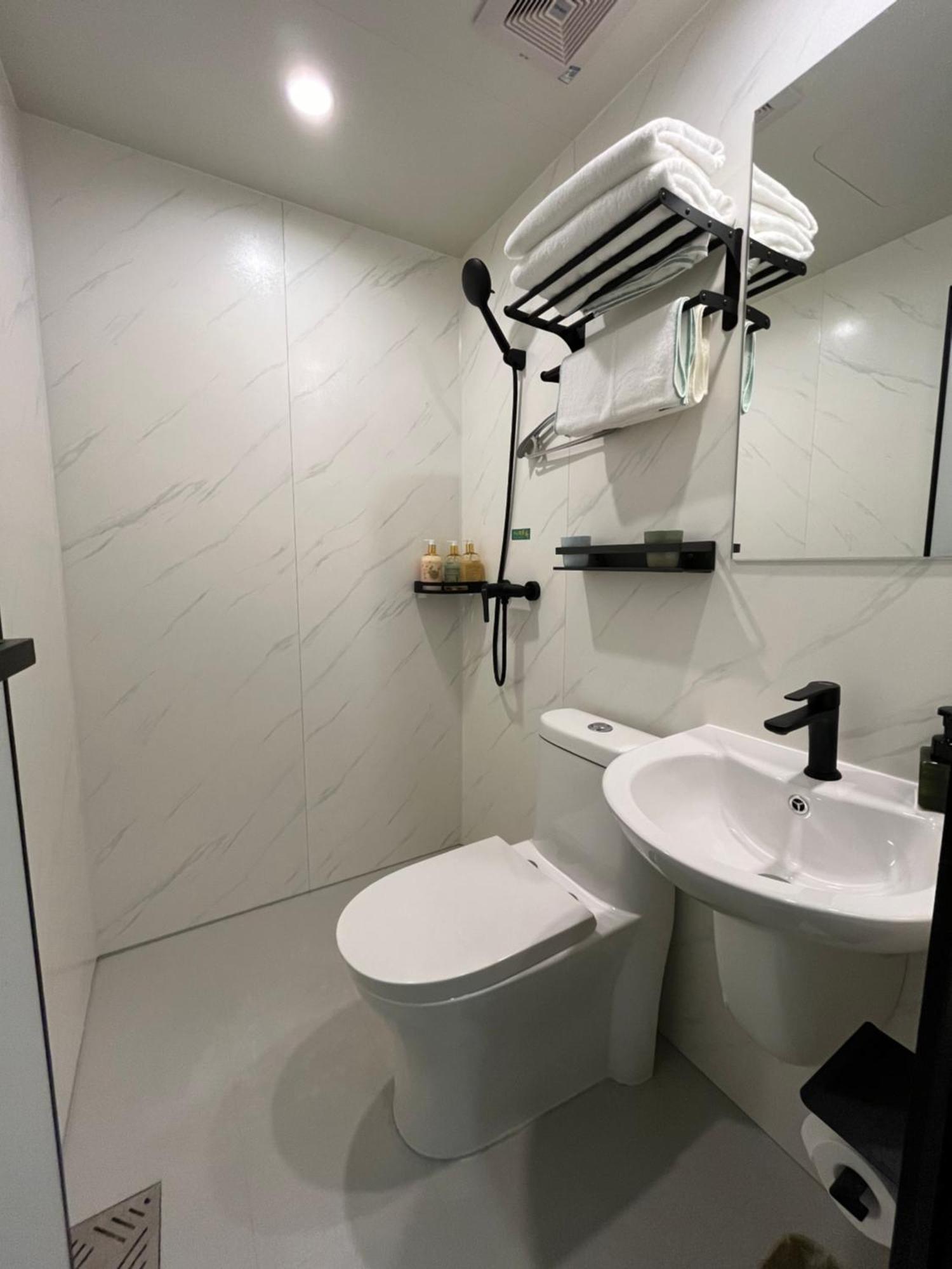 Beijing Dongdan Hotel Near Wangfujing Street,Tian'Anmen Square,The Forbidden City,Free Self-Service Laundry Room Eksteriør billede