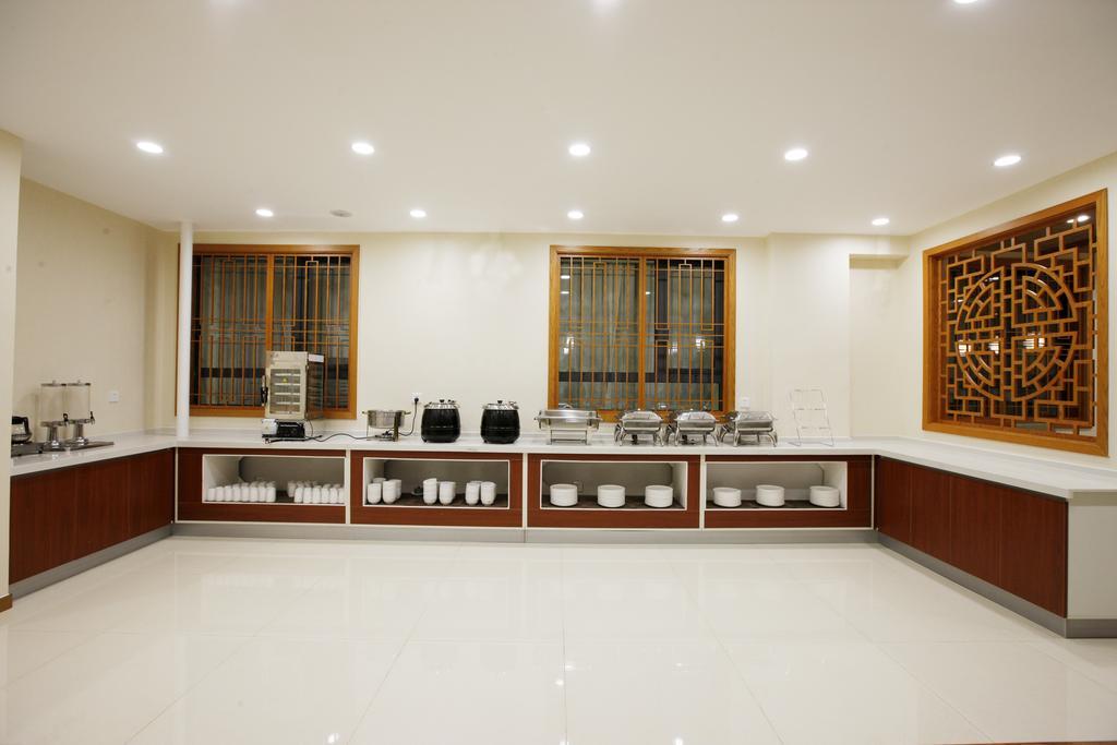 Beijing Dongdan Hotel Near Wangfujing Street,Tian'Anmen Square,The Forbidden City,Free Self-Service Laundry Room Eksteriør billede