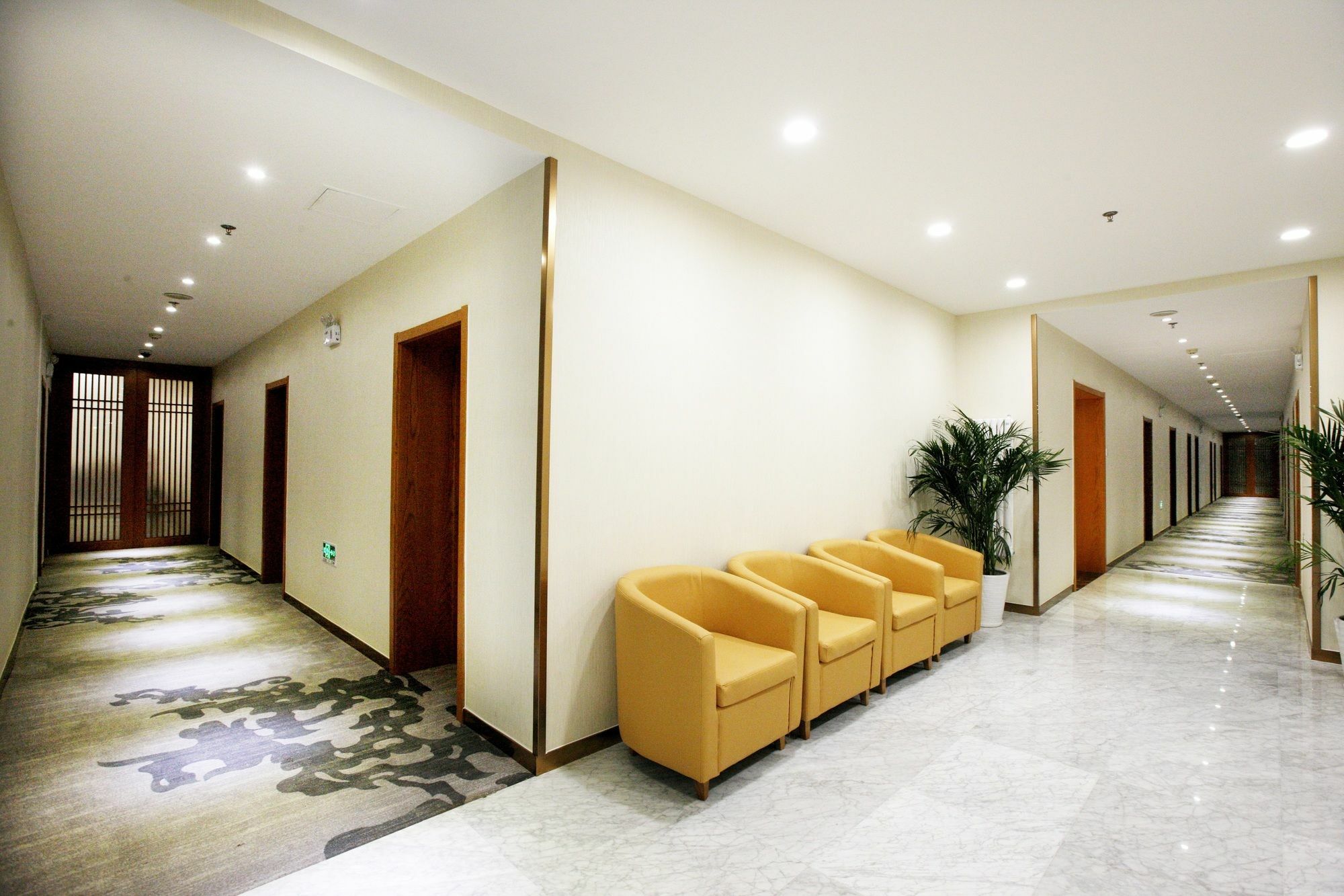 Beijing Dongdan Hotel Near Wangfujing Street,Tian'Anmen Square,The Forbidden City,Free Self-Service Laundry Room Eksteriør billede
